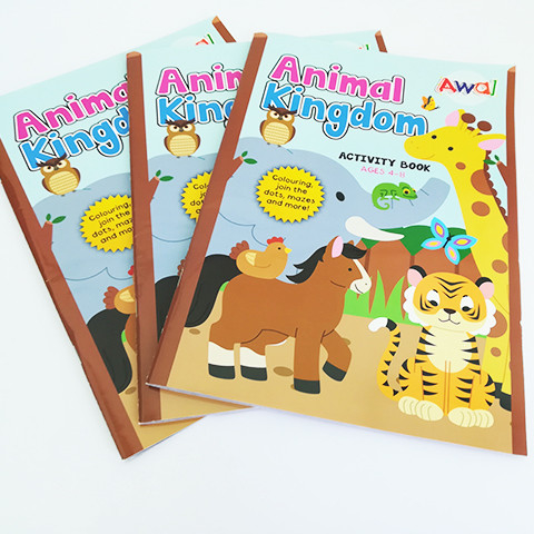 フルカラー雑誌の本の印刷板紙の光沢のあるパンフレットの印刷