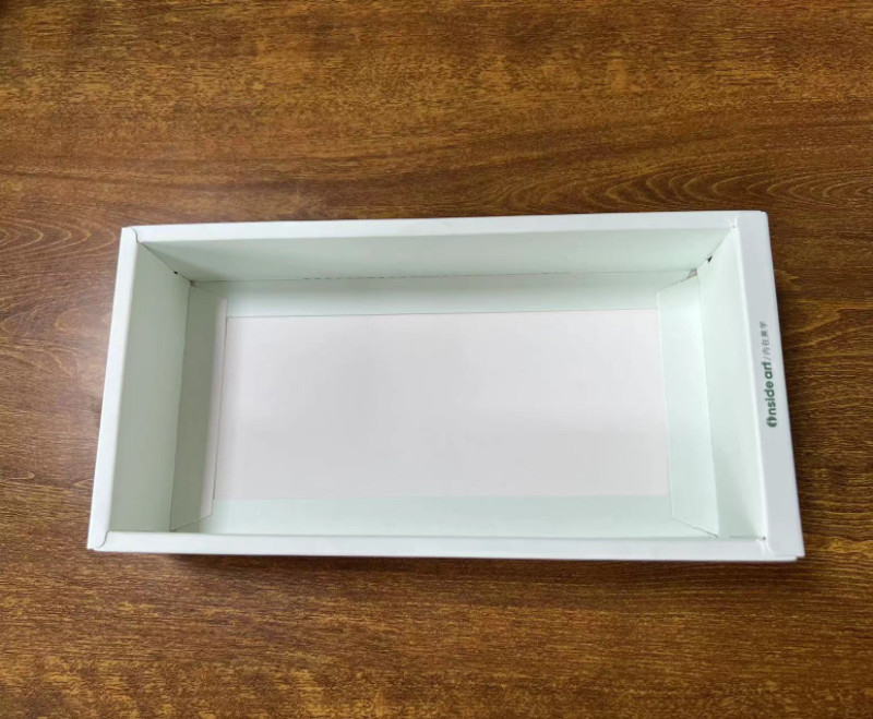 Eco友好的なクラフトは90mm小さい荷箱の緑オレンジOEMを13cm波形を付けた