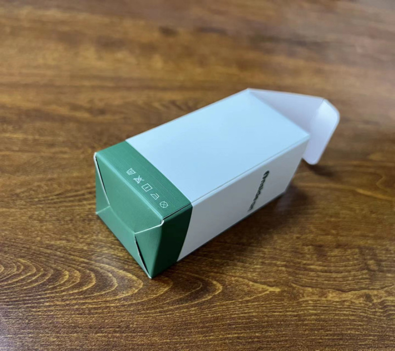 Eco友好的なクラフトは90mm小さい荷箱の緑オレンジOEMを13cm波形を付けた